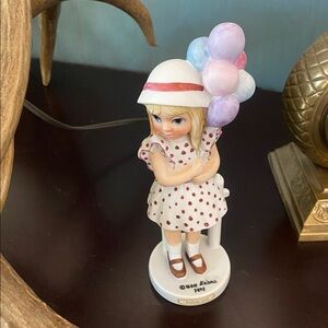 Margaret Keane 1975 “Big Eyes Balloon Girl” Ltd edition by Dave Grossman Designs